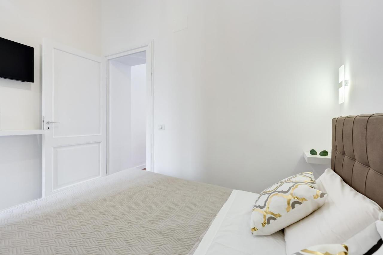 Ezio 29 Palace Suites Guest house
